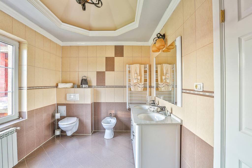 Casa Iulia Hotel Hateg Luaran gambar