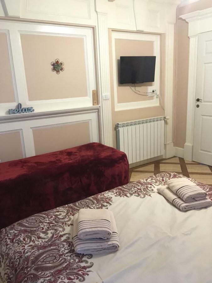 Casa Iulia Hotel Hateg Luaran gambar
